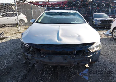 2018 Buick Regal Sportback Essence from USA, damaged, VIN W04GP6SX4J1120056